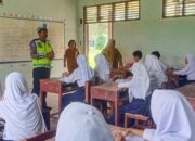 Sat Lantas Beri Penyuluhan Siswa SMPN 1 Tapian Dolok