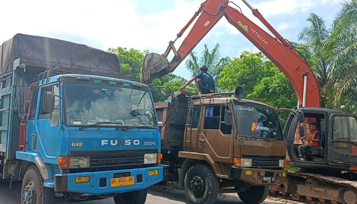Tanah Korekan Proyek Pelebaran Jalan Sergai Diduga Dijual