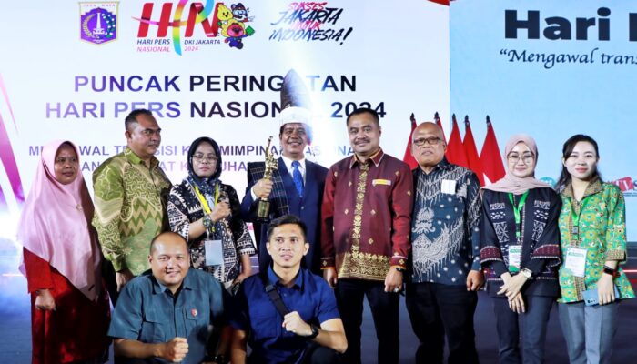 Bupati Simalungun Bangga Terima Anugerah PWI 2024