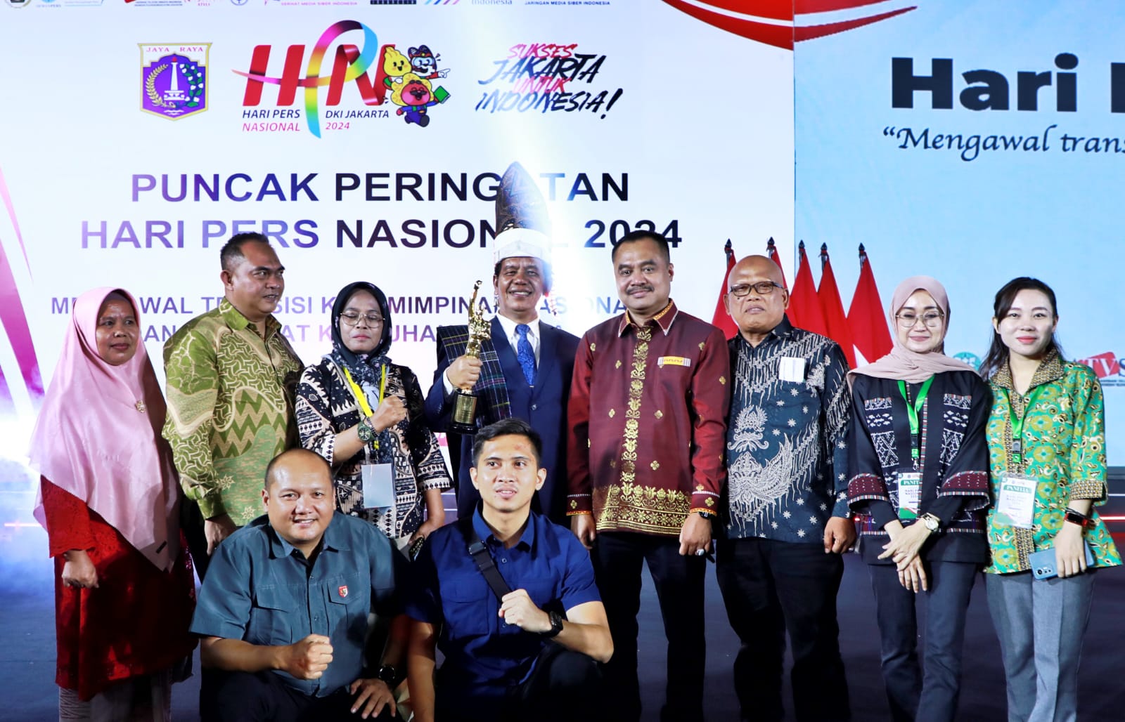 Bupati Simalungun Bangga Terima Anugerah PWI 2024