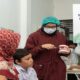 KEGIATAN Edukasi perawatan Gigi Dan Mulut terhadap 1000 santri Pesantren Darul Arafah dalam rangka menyambut bulan suci Ramadhan 1445 H digelar FKG RSGM Universitas Sumatera Utara bersama Pepsodent. Waspada/ist