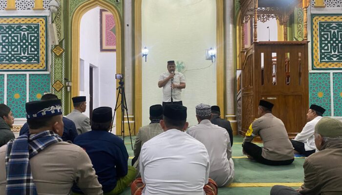 Salat Subuh Di Masjid Ruhama Takengon, Ini Pesan Kapolda Aceh