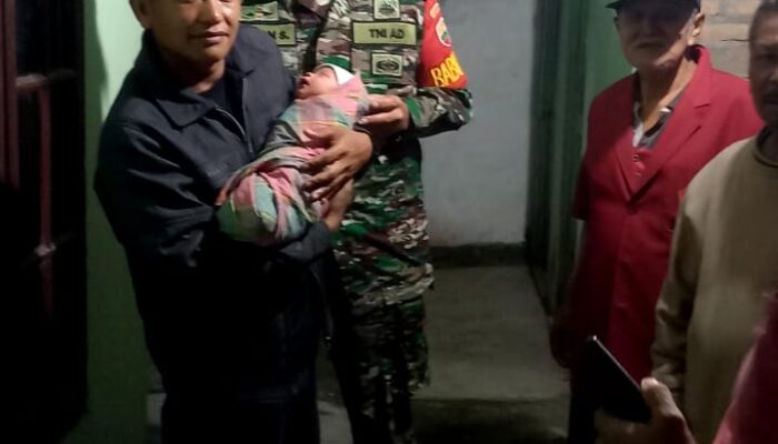 Bayi Laki-laki Ditemukan Di Teras Musala