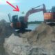 Bendera Parpol Terpasang Di Lokasi Tambang PT JSI Setelah Dilapor Ke Poldasu