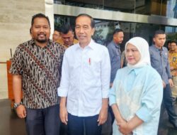 Caleg Helmax Alex Gembira Bisa Foto Bareng Dengan Pak Jokowi
