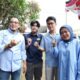 WAKIL Wali Kota Medan Aulia Rachman bersama ketiga anaknya usai menggunakan hak suara di TPS Titi Papan, Medan Deli, Rabu (14/2). Waspada/Ist