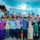 WALI Kota Medan Bobby Nasution berfoto bersama Forum Kerukunan Umat Beragama (FKUB) Kota Medan atas digelarnya Doa Bersama Pemuka Lintas Agama Untuk Pemilu Damai di depan Sekretariat FKUB Jalan Ramlan Yatim, Kelurahan Kota Matsum III, Kecamatan Medan Kota, Selasa (13/2) malam.Waspada/ist