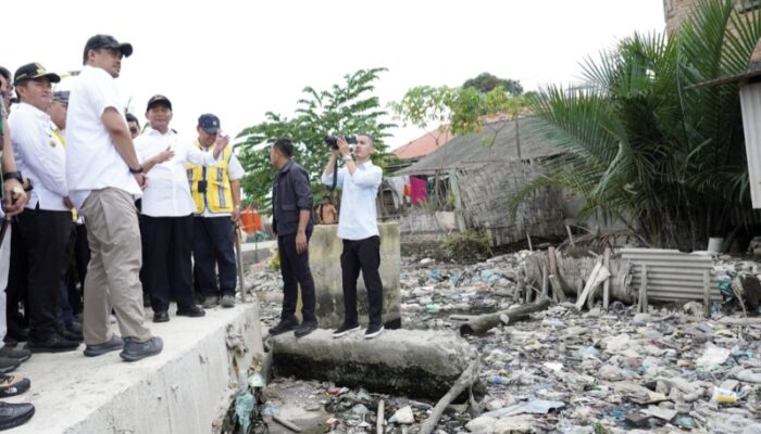 Lihat Progres Penataan Kawasan Atasi Kemiskinan Ekstrem, Bobby Nasution Dan Menko PMK Tinjau Belawan Bahari