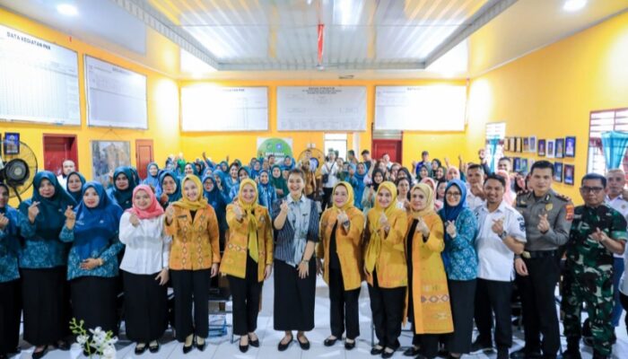 Dikunjungi Kahiyang Ayu, Kelurahan Belawan Sicanang Kenalkan Produk Unggulan Mangrove Untuk Lomba UP2K Tingkat Provinsi Sumut