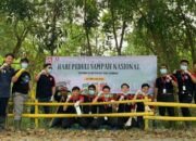 Alfamidi Bersama Yayasan Gerakan Peduli Sungai Bersihkan Bantaran Sungai Tembung
