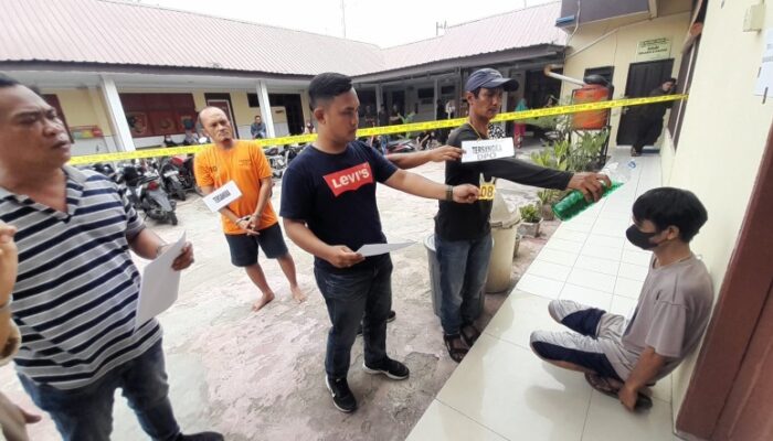 Polisi Rekonstruksi Kasus Pembakaran Deni Pratama Hingga Tewas