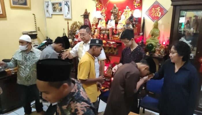 Syukuran Imlek, Wong Chun Sen Tarigan Undang Anak Yatim 