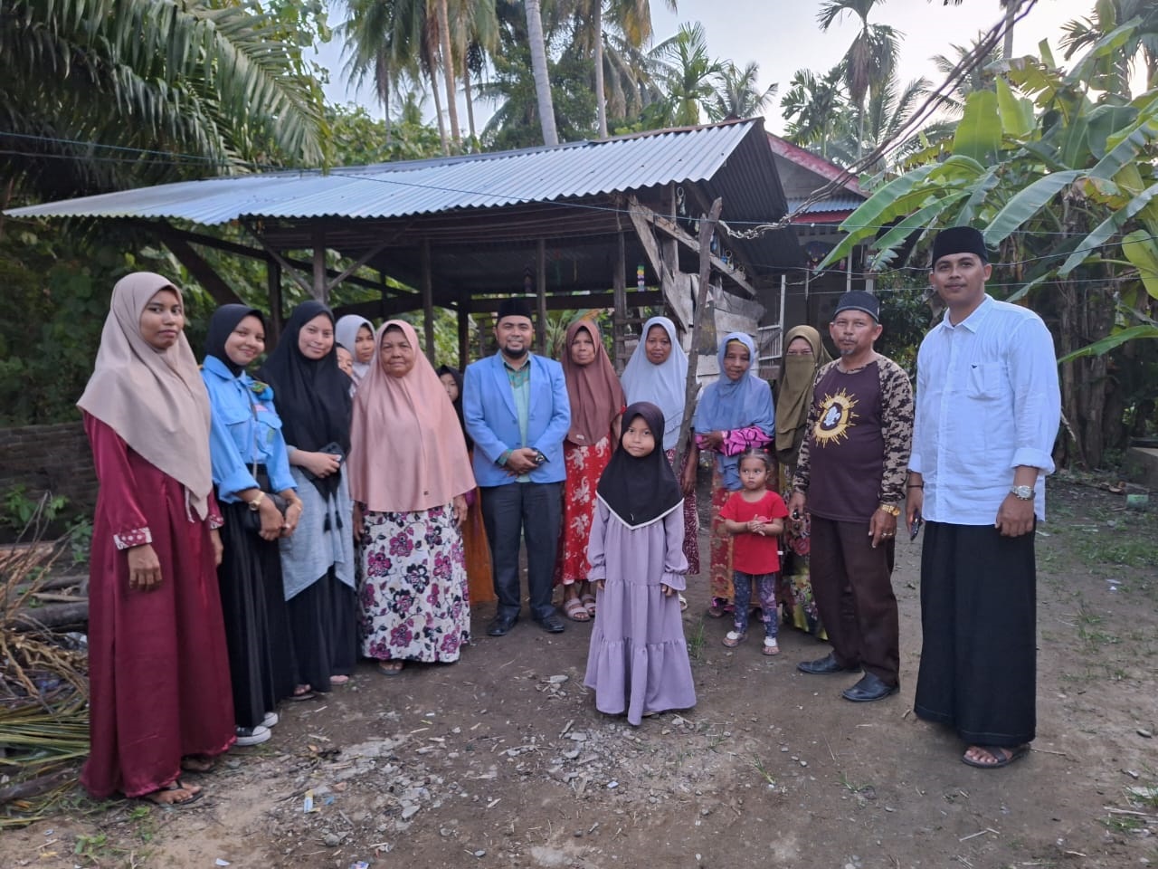 Dr Mulia Semangati Ratusan Santri Di Aceh Timur Dr Mulia Semangati Ratusan Santri Di Aceh Timur