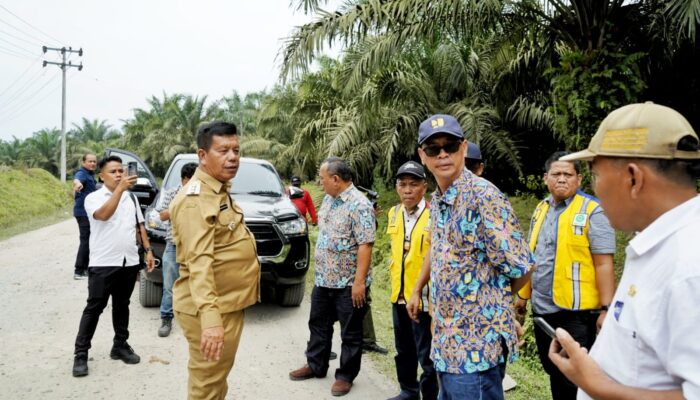 Bupati Simalungun Tinjau Infrastruktur Jalan Di Nagori Dusun Pengkolan