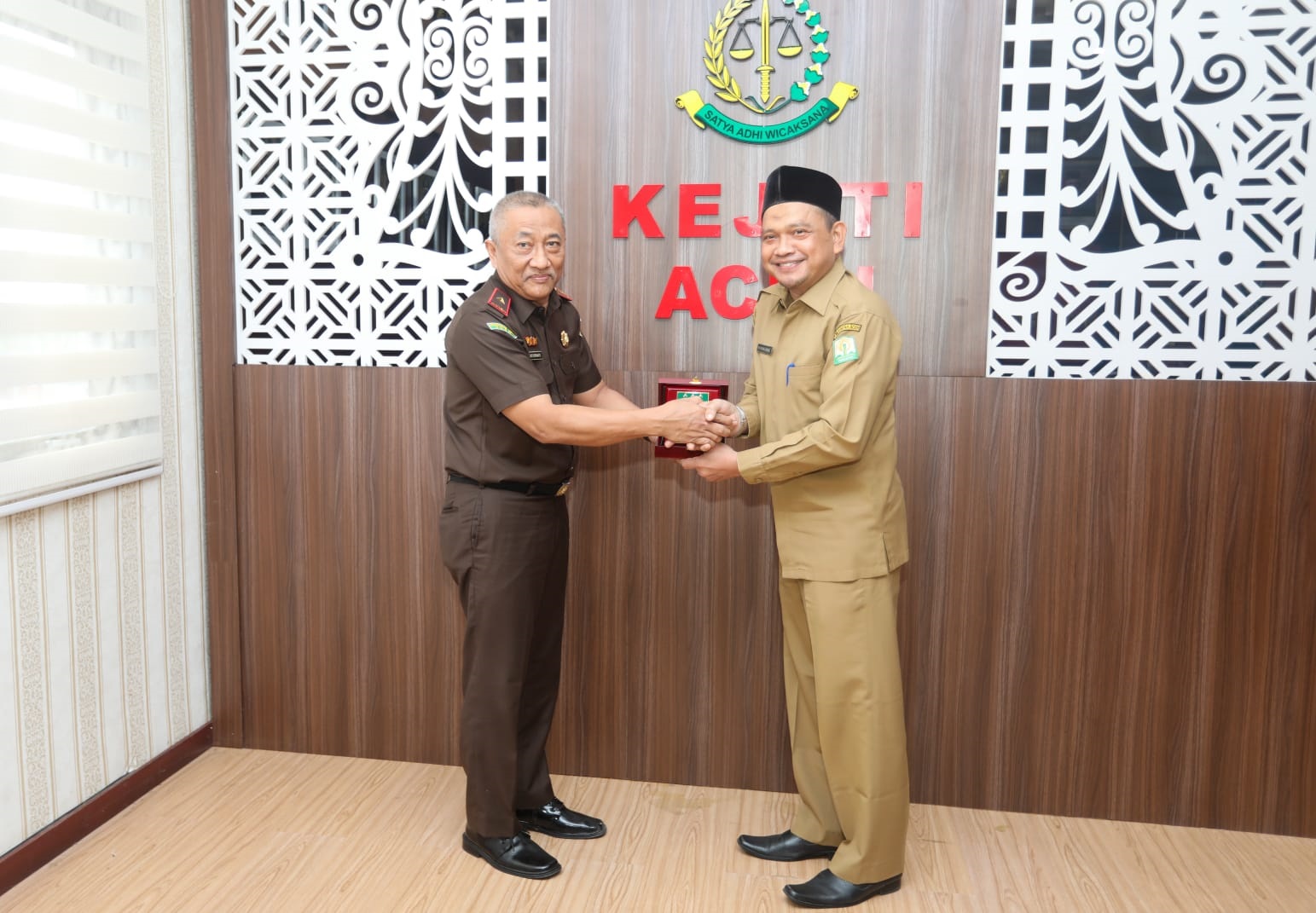 Bahas Program Kerja, Kadisdik Dayah Audiensi Dengan Kajati Aceh