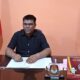 Ketua KIP Kota Langsa Ridwan, ST diruang kerjanya, Selasa (13/2) disela-sela kegiatan pendistribusian logistik Pemilu 2024. Waspada/Munawar