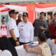 Pj Gubsu Hasanuddin bersama Kapoldasu Irjen pol Agung Setya Imam Effendi didampingi Pj Bupati Batubara Nizhamul saat mengunjungi salah satu TPS di Kec. Airputih Kab. Batubara.(Waspada/ist)