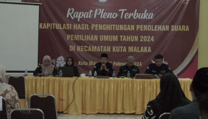 Rapat Pleno Rekapitulasi Surat Suara Pemilu Tingkat Kecamatan Dimulai