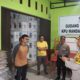 Kapolres Madina, AKBP.Arie Sofandi Paloh, SH, S. Ik saat mencek logistik pemilu.(Waspada/ist)