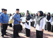 Pj Bupati Serahkan Perpanjangan SK Guru Kontrak Dan Guru PPPK