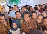 Presiden Jokowi menjawab pertanyaan wartawan usai menyampaikan sambutan pada puncak peringatan HPN 2024 di Ecovention Ancol, Jakarta Utara, Selasa (20/2). (Waspada/Ist)