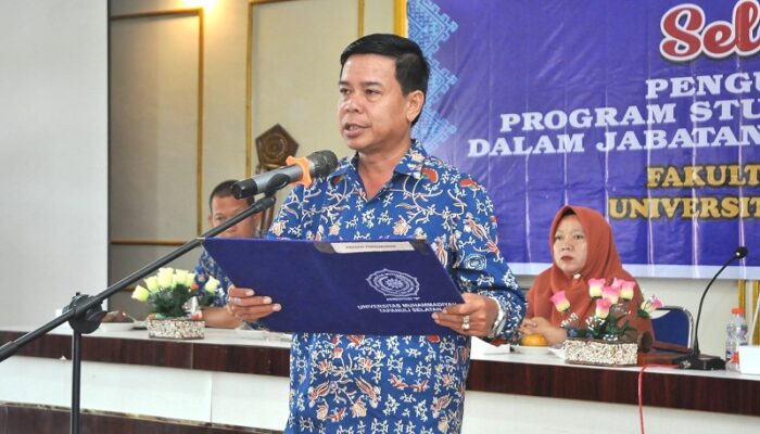 UM Tapsel Kukuhkan 53 Orang Guru Profesional