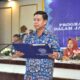 Rektor UM Tapsel, Muhammad Darwis, M.Pd saat mengukuhkan 53 orang Guru Profesional di Aula Kampus UM Tapsel, Jl.Sutan Mohd Arief, Padangsidimpuan, Senin (5/2).Waspada/ist