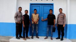 Andri,Ketua PPK Kecamatan Banda Mulia saat berada di gudang kotak suara yang terkunci setelah proses rekapitulasi selesai dilakukan dan segera diserahkan ke KIP Aceh Tamiang, Rabu (21/2).(Waspada/Yusri).