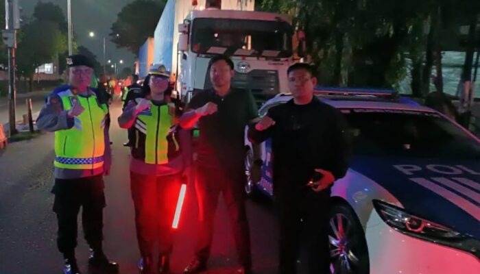 Polres P.Siantar Amanan Jalur Truk Logistik F1H2O