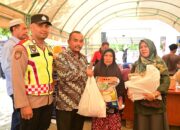 Warga Lheu Blang Darul Imarah Padati Pangan Murah