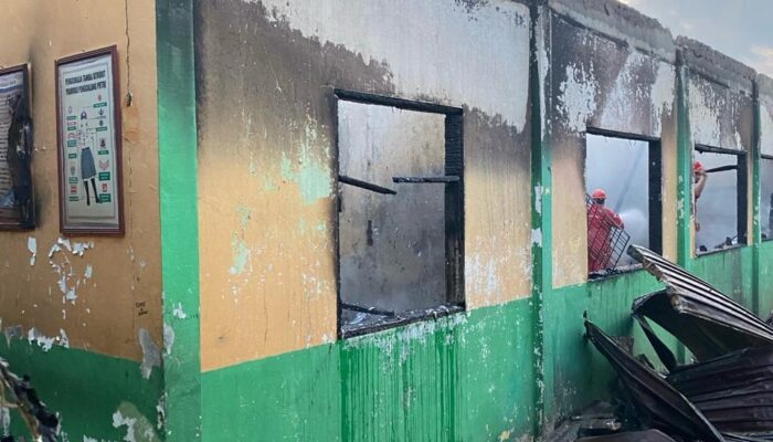 Gedung Perpustakaan Dan Laboratorium IPA SMPN 2 Musnah Terbakar