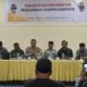 Kapolres Aceh Singkil AKBP Suprihatiyanto didampingi Ketua MPU Ustadz Roesman, Ketua Panwaslih Syamsul Arifin, Anggota Panwaslih Ismail serta mewakili Kodim 0109, saat kegiatan sosialisasi publikasi dan dokumentasi dalam pengawasan tahapan kampanye, Sabtu (10/2/2024). WASPADA/Ariefh.