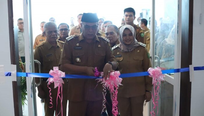 Bupati Madina Bersama Wakil Resmikan Aula Baru