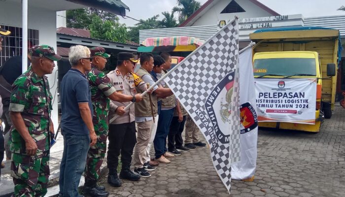Kapolres Binjai Bersama Forkopimda Berangkatkan Logistik Pemilu
