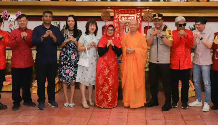 Pelihara Toleransi, Wali Kota P.Siantar Kunjungi Sejumlah Vihara