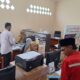 Petugas melayani jemaah calhaj melaporkan pelunasan Bipih di Ruang PHU Kantor Kemenag Aceh Timur di Idi, Senin (12/2). Waspada/H. Muhammad Ishak