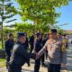 Kapolres Tapanuli Tengah, AKBP Basa Emden Banjarnahor sambut kedatangan 25 personel Brimob dari Batalyon C Sipirok untuk pengamanan Pemilu 2024. Waspada/ist