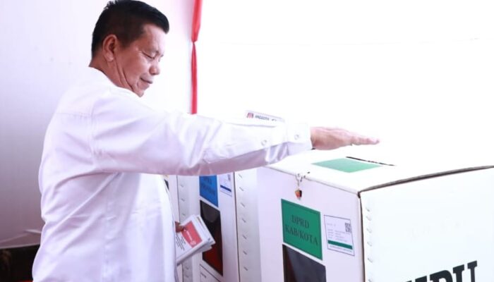 Bupati Dan Wabup Simalungun Gunakan Hak Suara, Ini Pesan Keduanya