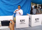 Pj Bupati Palas Gunakan Hak Pilih Di TPS 07 Pasar Sibuhuan