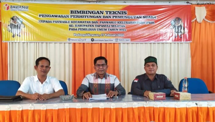 Bawaslu Tapsel Beri Penguatan Pada Panwaslucam Dan PKD Awasi Putungsura