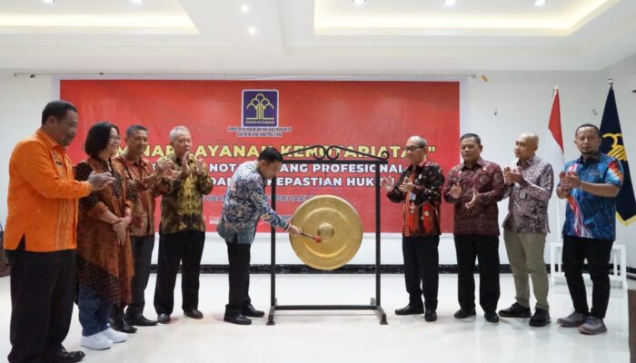 Seminar Layanan Kenotariatan: Membangun Pelayanan Hukum Profesional dan Berkualitas