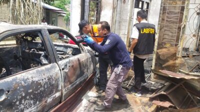Tim Labfor Poldasu Turun Ke TKP Kebakaran Rumah Junaidi Marpaung Tim Labfor Poldasu Turun Ke TKP Kebakaran Rumah Junaidi Marpaung
