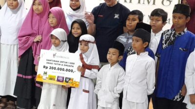 Sido Muncul Berikan Santunan Kepada 1.000 Anak Yatim