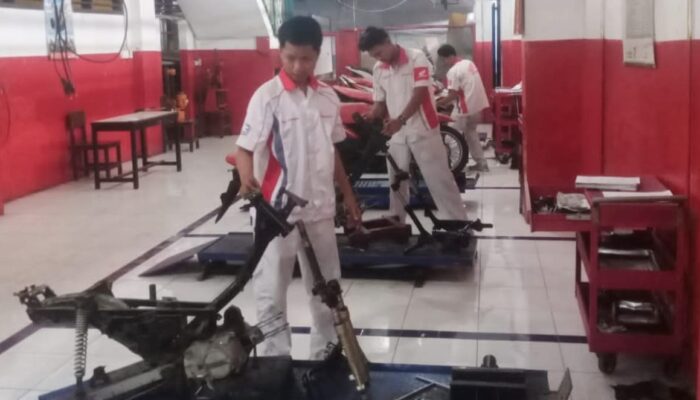 Honda Gelar Uji Kompetensi Keahlian Siswa SMK