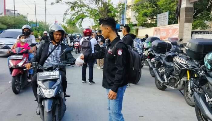 Honda Community Bikers Soleh Berbagi Takjil