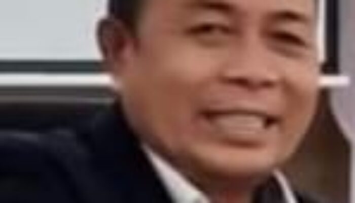 Menyoal Pemimpin “Politik Gentong Babi”