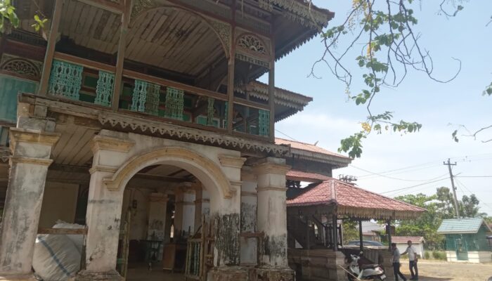Kondisi Bangunan Istana Limalaras Memprihatinkan!