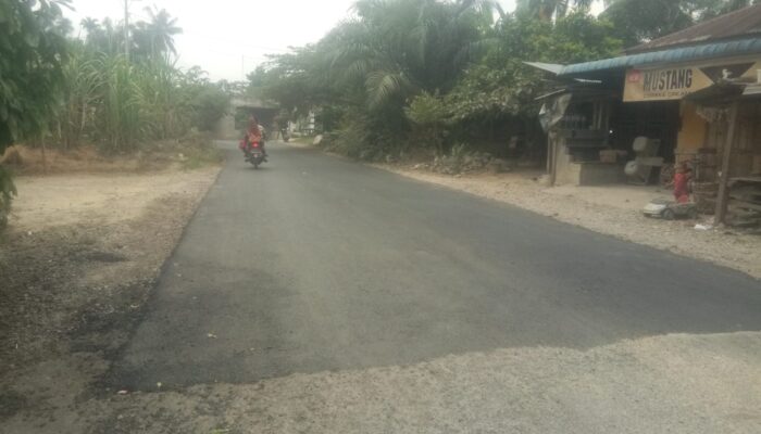 Mutu Dan Sumber Dana Proyek Pengaspalan Jalan Kabupaten Di Besitang Tuai Sorotan