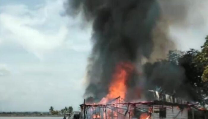 Dua Rumah Warga Langsa Ludes Terbakar