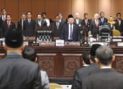Sidang Paripurna DPD RI Bacakan Kepres Pemberhentian Senator AWK